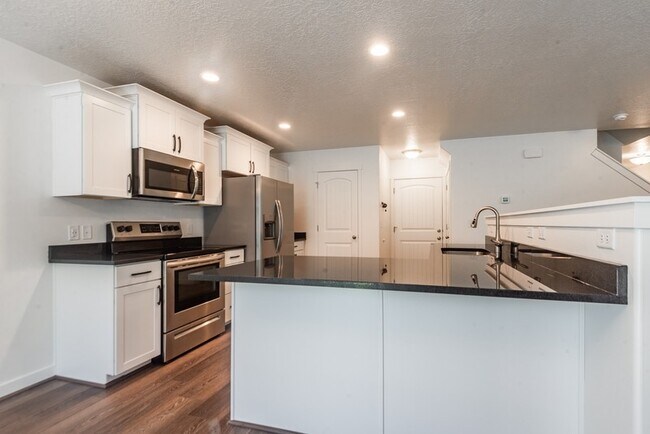 461 S Day Dream Ln