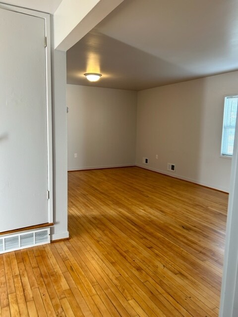 Photo - 187 Rascal St