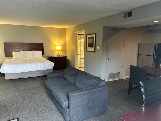 Photo - Madison Apartments on Long Wharf