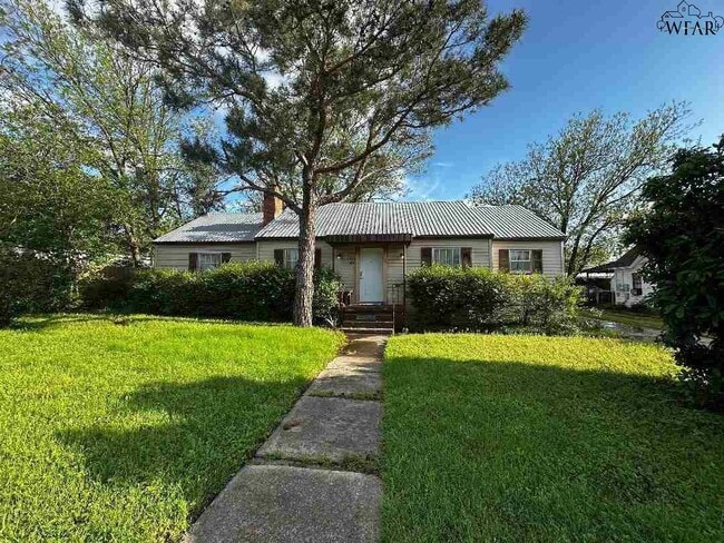 Photo - 706 US-82 House