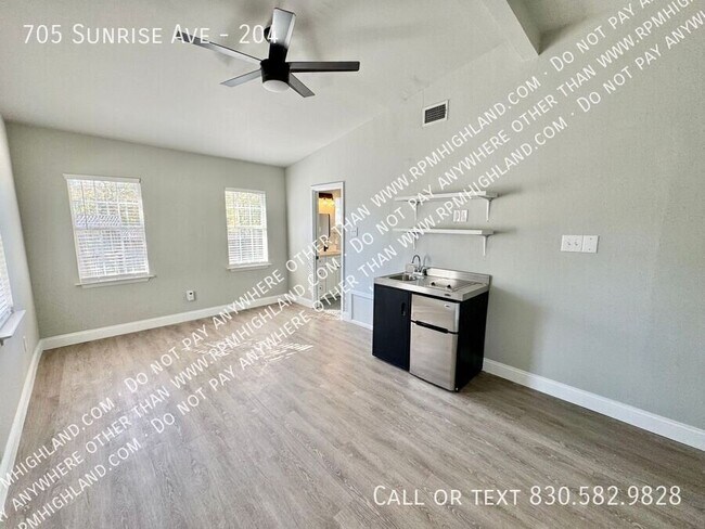 Photo - 705 Sunrise Ave Unit 204