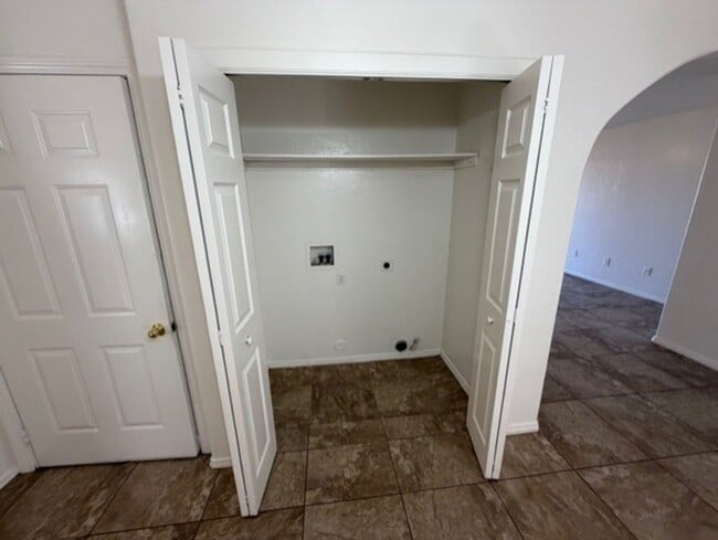 Photo - 9751 E Magma Dr Unidad A