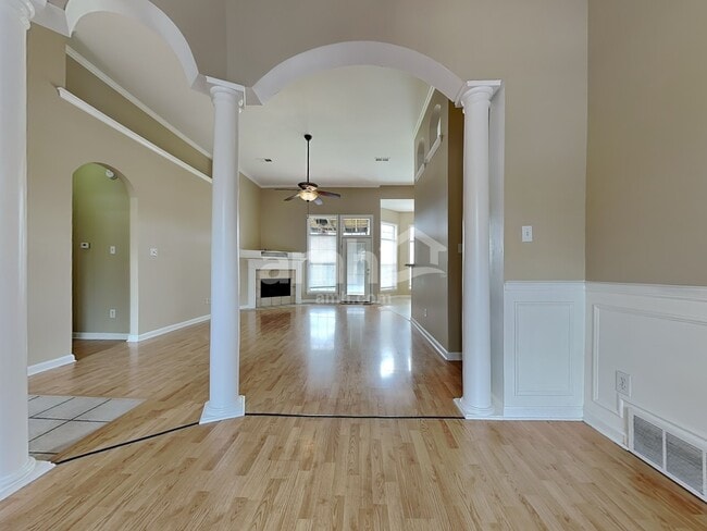 Photo - 8183 White Wing Cove W