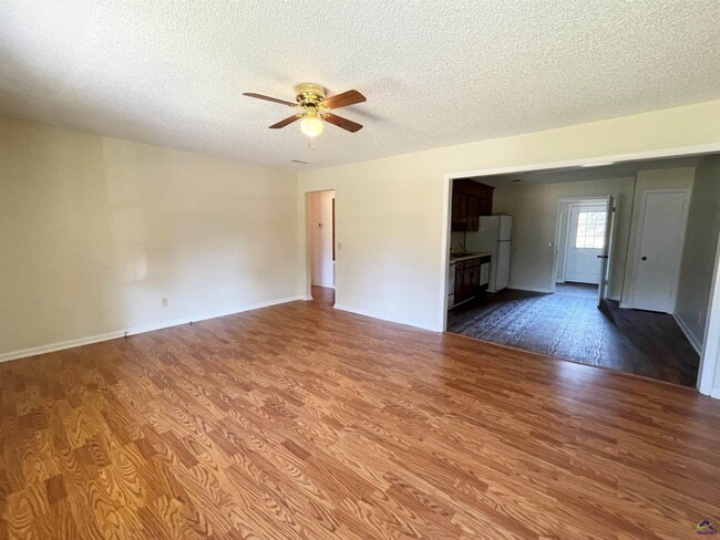 Photo - 146 Daisy Adams Rd