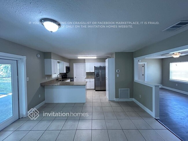 Photo - 205 S Kingsway Rd