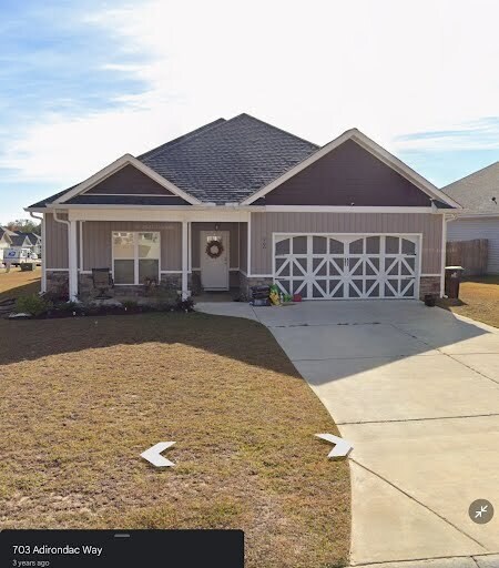 Photo - 700 Adirondac Way House
