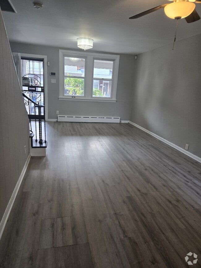 Building Photo - 264 Linton St Rental