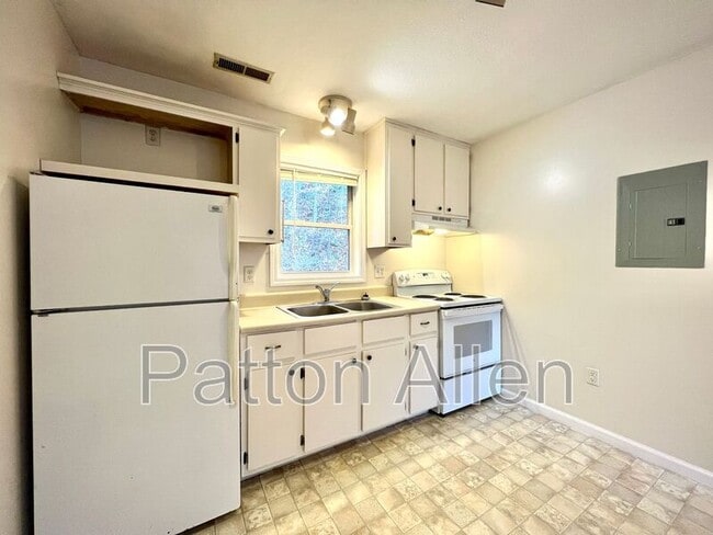 Photo - 109 Citadel Dr