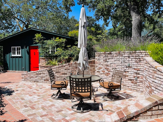 Photo - 1505 Sobre Vista Rd