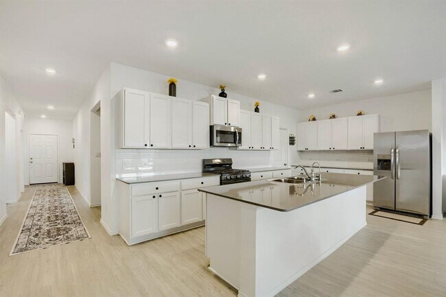 Photo - 1337 Aquilla Dr