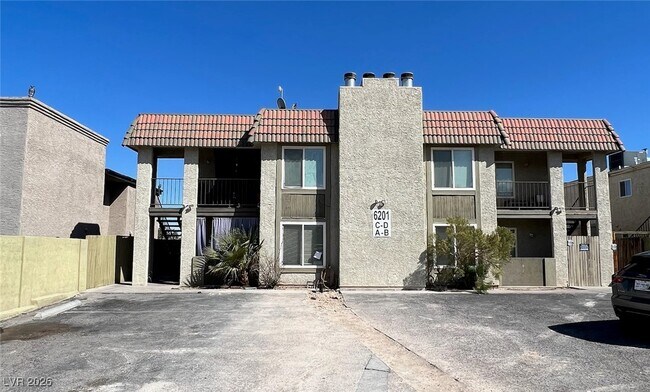 Building Photo - 6201 Bellota Dr