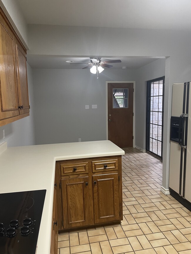 Photo - 1801 Woodstone Dr