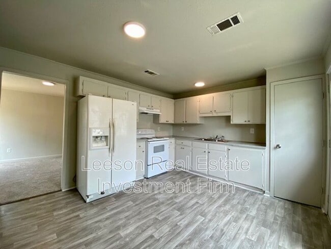 Photo - 537 Wyche St