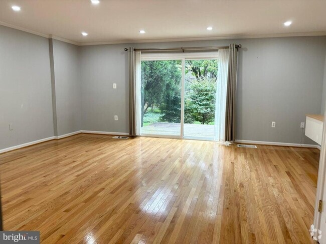 Building Photo - 784 Princeton Pl Rental