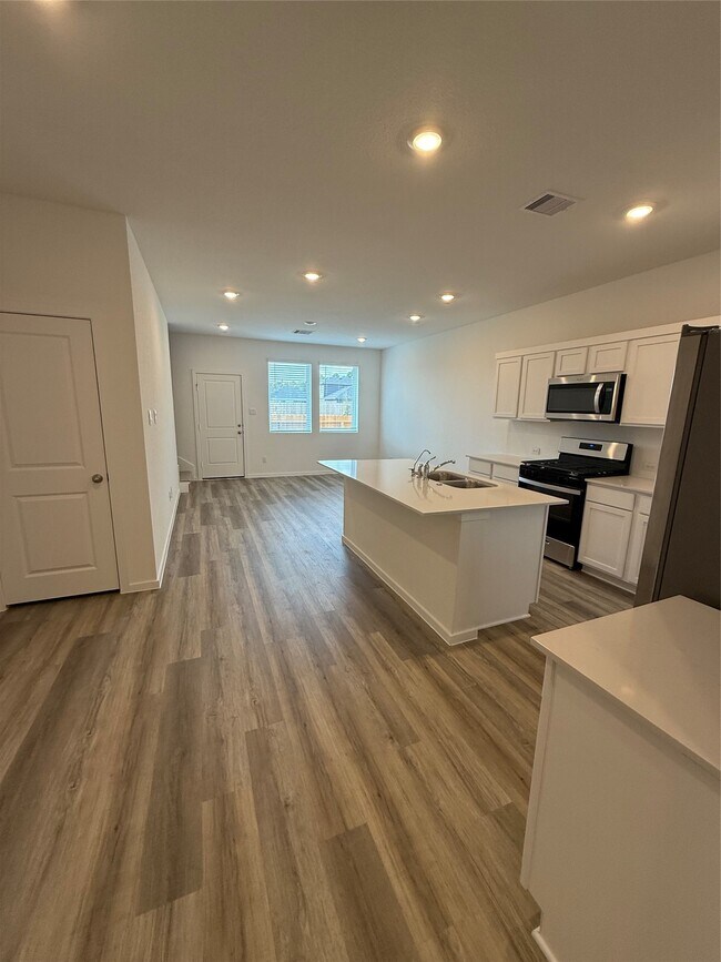 Photo - 1002 Moon Drop Ln