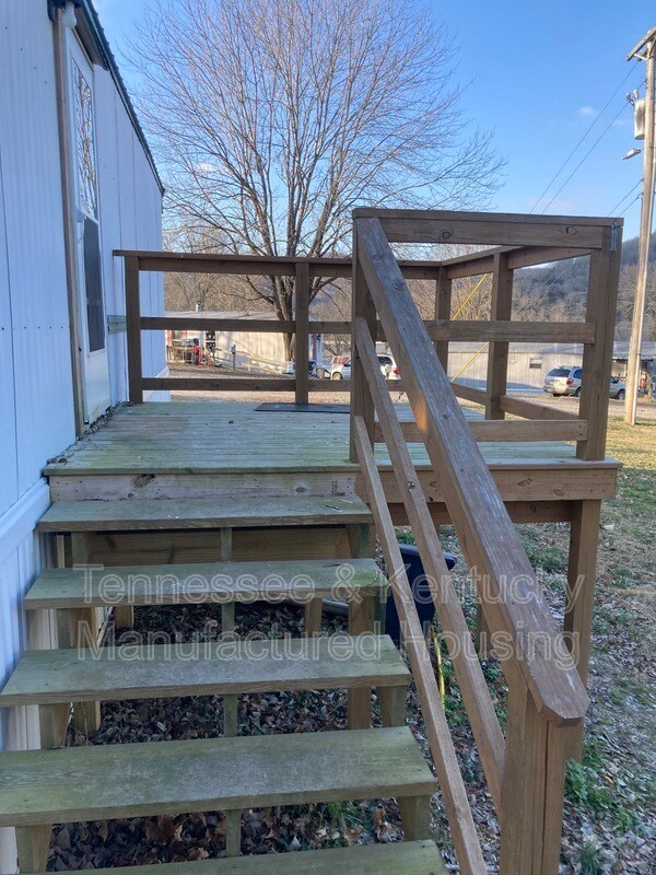 Photo - 209 Cumberland Ln