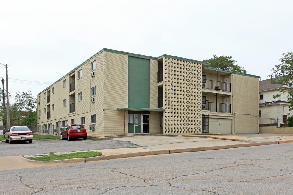 McGregor House Apartments - McGregor House Apartments