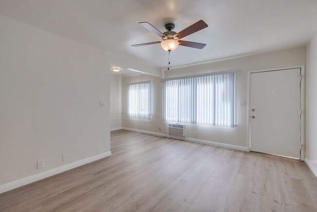 Building Photo - 6309 8th Ave Unit 01