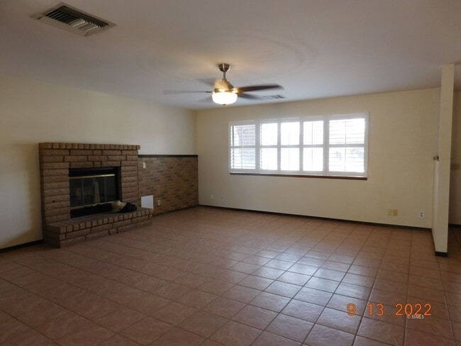 Photo - 330 E Wilson Ave