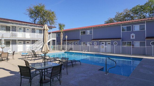 Photo - 1664 Beach Blvd