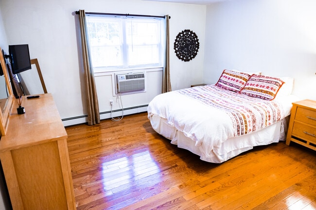 Photo - 302 5th Avenue Unidad Apt 5