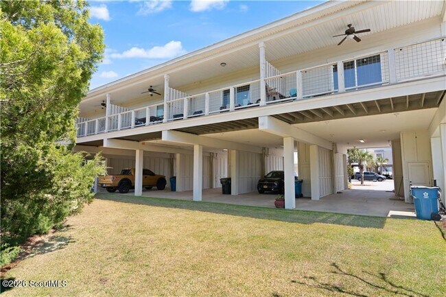 303 Hidden Hbr Wy