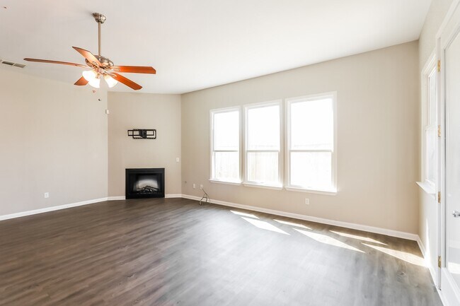 Photo - 10210 Jessalyn Lane