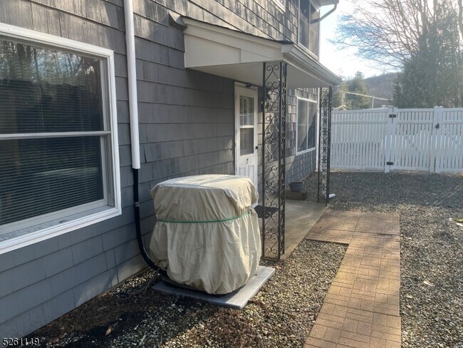 Photo - 7 Clinton Rd