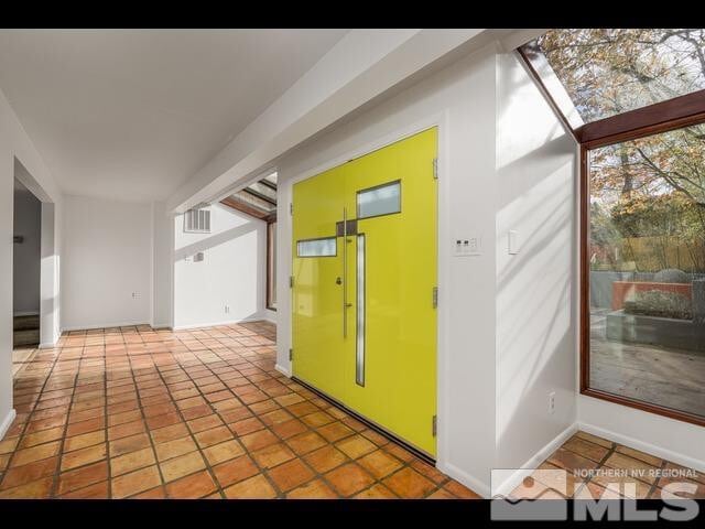 Building Photo - 152 Greenridge Dr