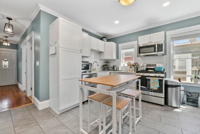 Photo - 257 E Cottage St Unit 3