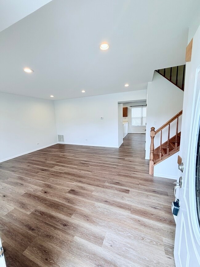 Photo - 1120 Keswick Ln