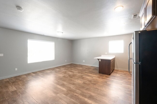 Photo - Awesome 2 Story Townhome in Vineyard w/ attached 2 car garage!