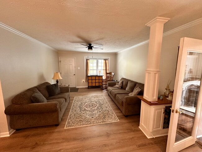 Photo - 53 Paw Paw Dr