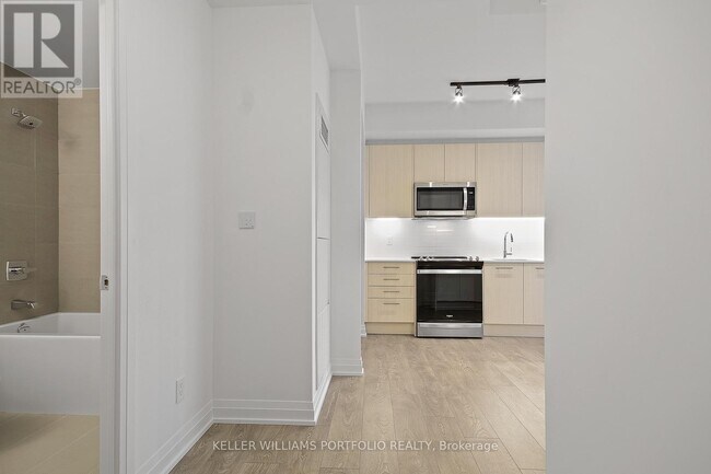 Photo - 286 Main St Unit 914