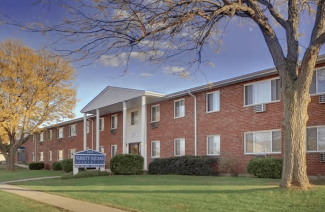 Photo - Varsity Square Apartments