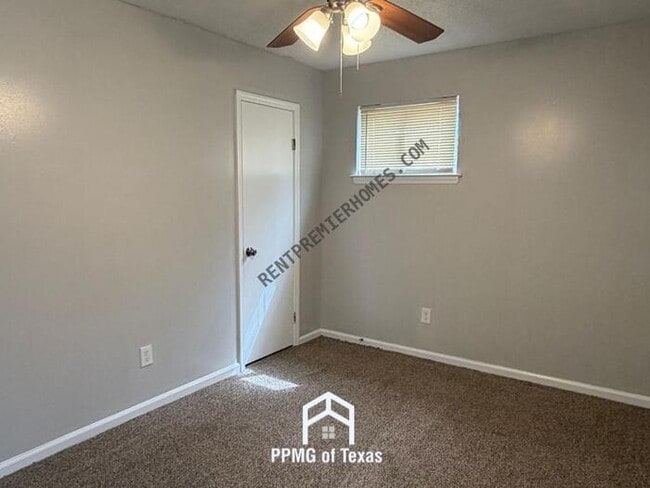 Photo - 6120 Butler Rd