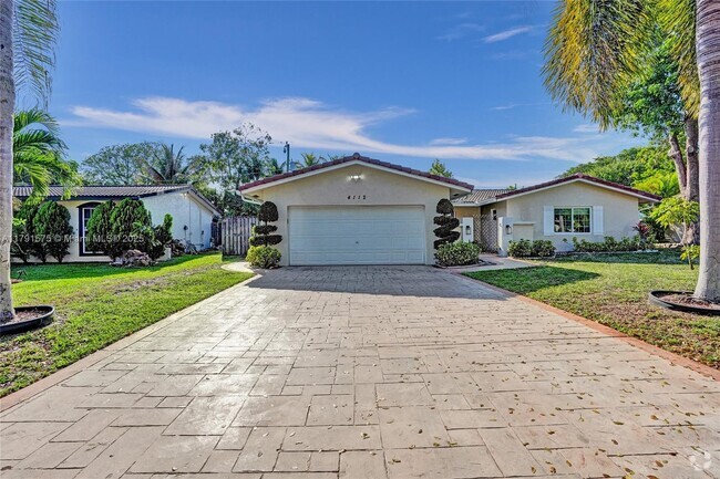 Building Photo - 4112 NW 78th Ln Rental