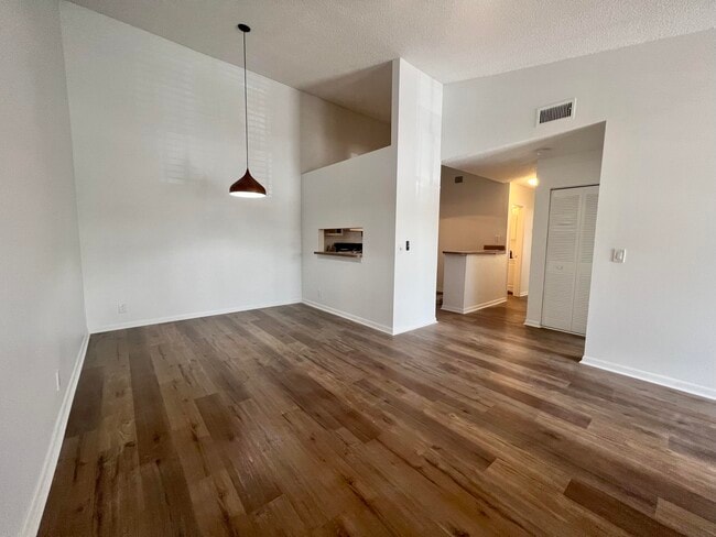 Photo - 6257 Chasewood Dr Unit F