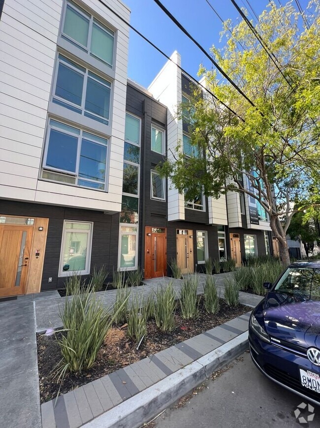 Building Photo - DOGPATCH MODERN LUXURY Jr 1BR 1BA CONDO, R... Unit 119