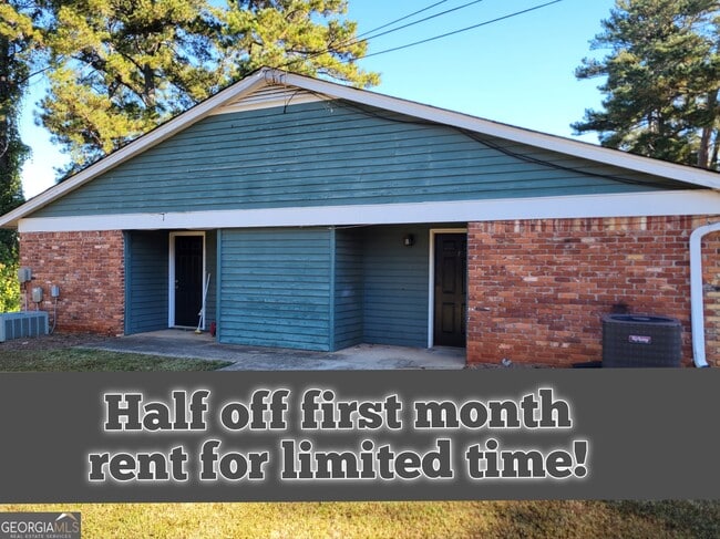 Building Photo - 422 GA Hwy 211 Unit F