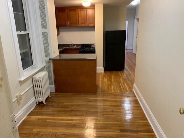 Building Photo - 1789 Beacon St Rental