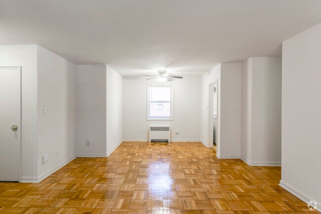 1 BR, 1 BA 660 SF