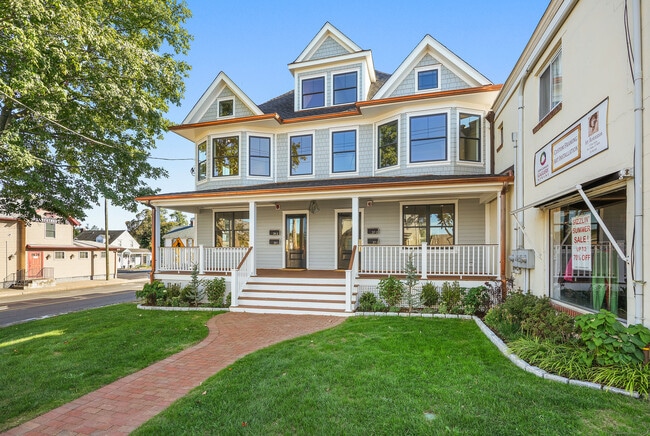 Photo - 31 East Ave Unit 37-1