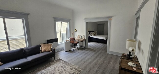 1604 W Pico Blvd