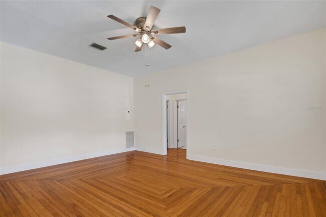 Photo - 934 Vistabula St