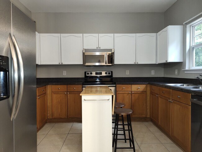 Photo - Cozy Townome located in the gated communit...