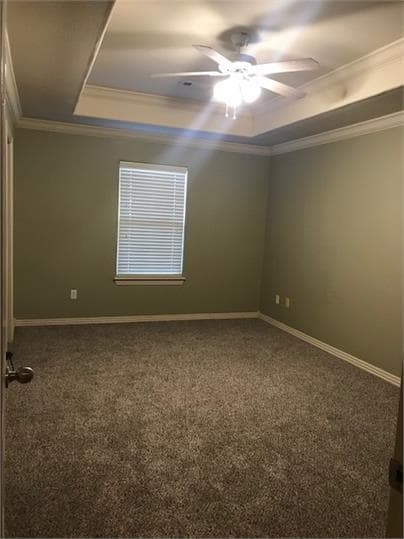 Photo - 830 Oakwood Ct
