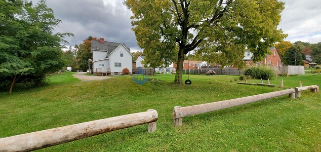 Photo - 1426 Homestead Rd Unit 3