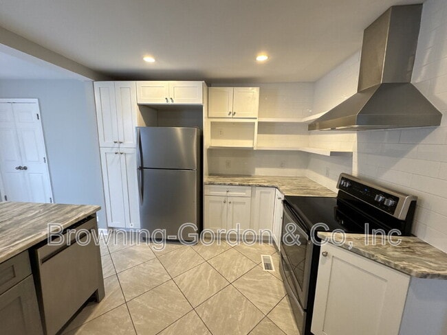 Photo - 5817 Carl Pl