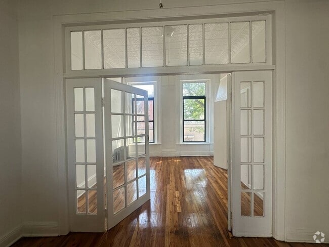 Building Photo - 33 Woodhull St Rental